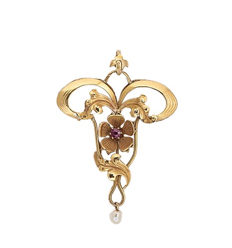 Lot 146 - An Art Nouveau pendant