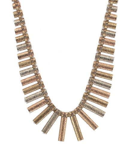 Lot 243 - A late 20th century 9ct gold Cleopatra style necklace