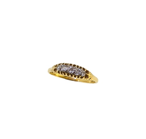 Lot 162 - A diamond five stone ring