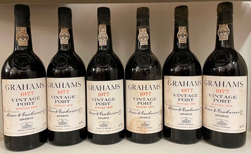 Lot 974 - Grahams Vintage Port 1977