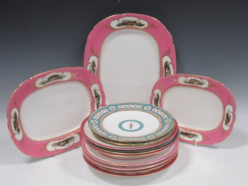Lot 79 - A collection of English porcelain armorial...