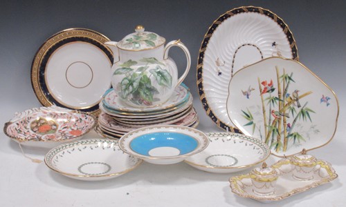 Lot 81 - A collection of English porcelain retailed by...
