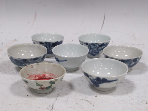 Lot 84 - Seven Chinese porcelain tea bowls comprising...