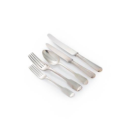 Lot 501 - An 18-piece harlequin set of George IV and later silver flatware with 20 additions