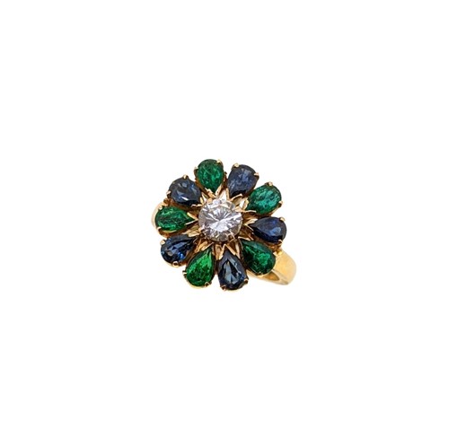 Lot 128 - A diamond, sapphire and emerald, cluster ring