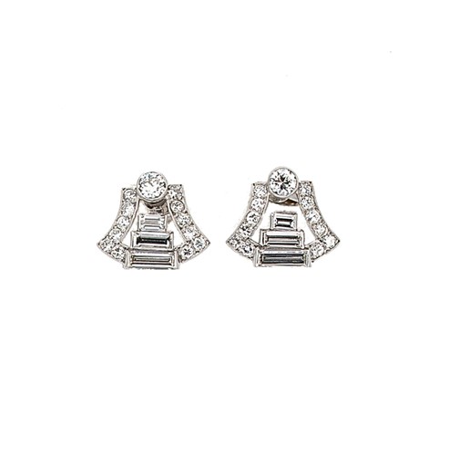 Lot 216 - A pair of diamond set ear studs