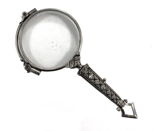 Lot 437 - A pair of French platinum and diamond set lorgnettes