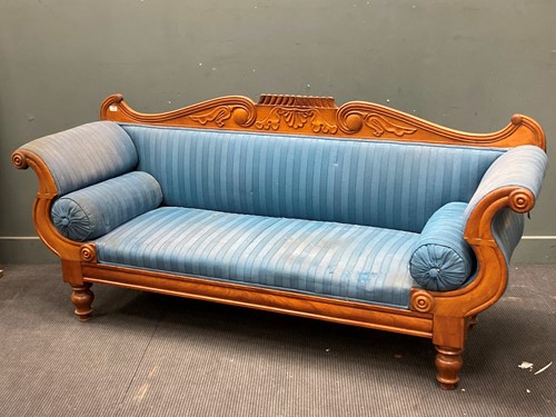 Lot 720 - Regency style sofa, 91 x 100 x 61cm