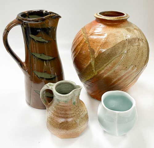 Lot 51 - A small collection of studio ceramics