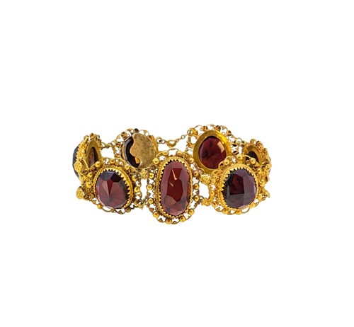 Lot 53 - A Victorian Bohemian style garnet bracelet