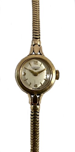 Lot 355 - Longines - A 9ct gold wristwatch