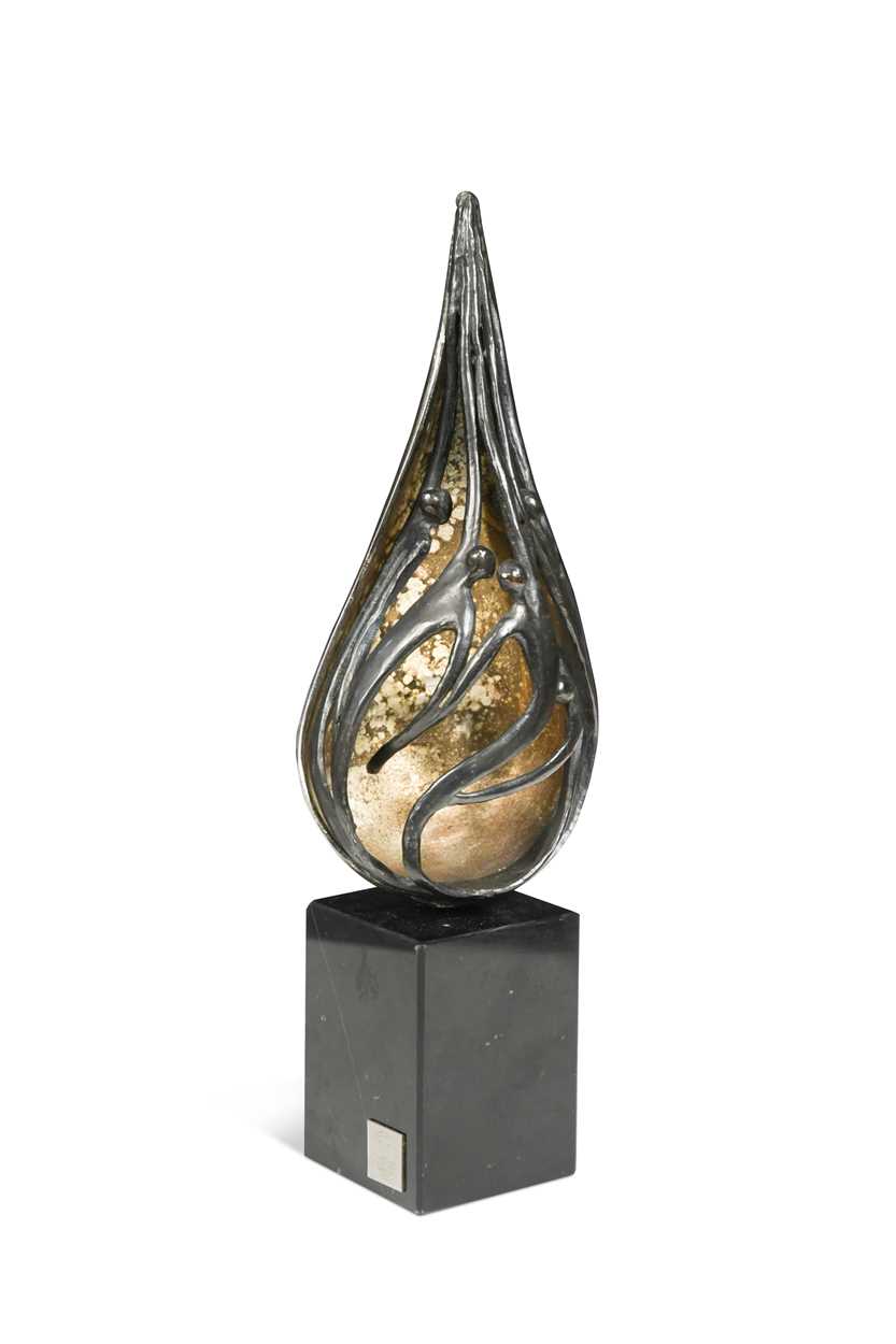 Lot 129 - A modernist silver plated sculpture