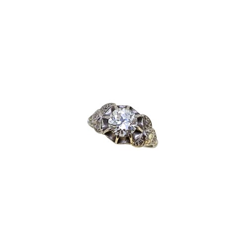 Lot 221 - An early 20th century diamond ring