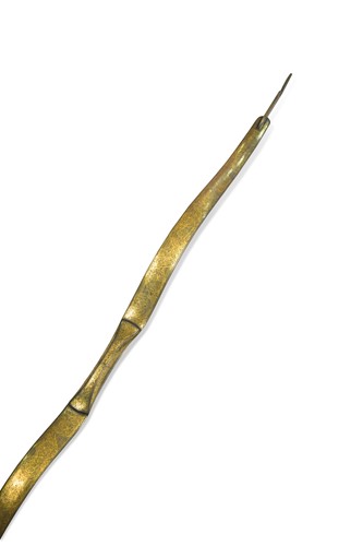 Lot 628 - A North Indian gold damascened steel bow, late 19th/early 20th century