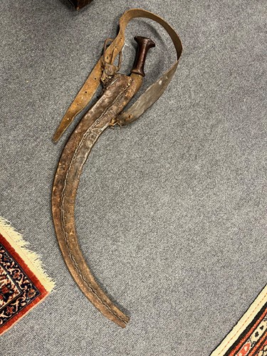 Lot 811 - An Ethiopian Gurade sword with rhino horn handle, 19th century