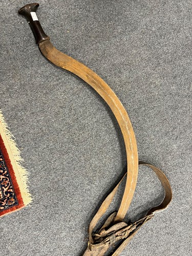 Lot 811 - An Ethiopian Gurade sword with rhino horn handle, 19th century