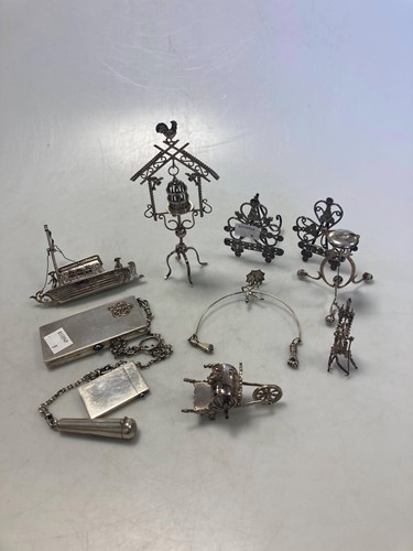 Lot 192 - A collection of continental metalwares objects...