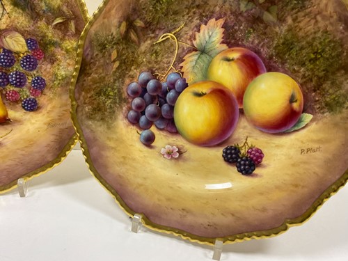 Lot 561 - Two Royal Worcester fruit painted cabinet plates