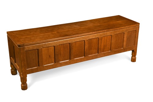 Lot 263 - Robert 'Mouseman' Thompson, an oak coffer