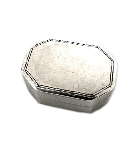 Lot 412 - A George III silver vinaigrette, mark of Samuel Pemberton