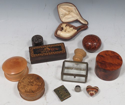 Lot 84 - A collection of various treen trinket boxes...