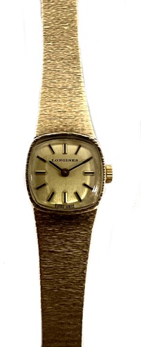 Lot 356 - Longines - A wristwatch
