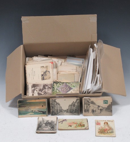 Lot 135 - Box of military ephemera, including hundreds...