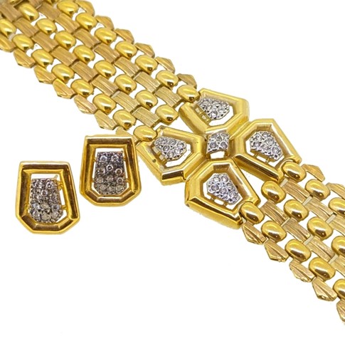 Lot 210 - A diamond set bracelet, together with a pair of ear studs