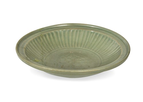 Lot 31 - A Chinese Longquan celadon glazed bowl, Ming Dynasty