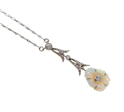 Lot 103 - An early 20th century carved opal and diamond necklace