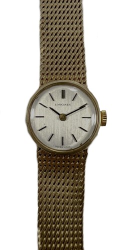 Lot 354 - Longines - A 9ct gold wristwatch