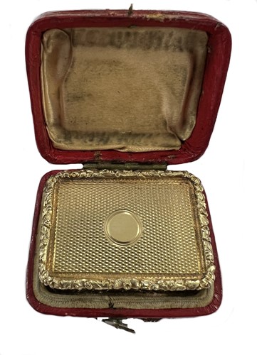 Lot 404 - A George IV silver gilt vinaigrette