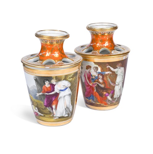 Lot 409 - A pair of Chamberlain Worcester jardinières and covers, circa 1810