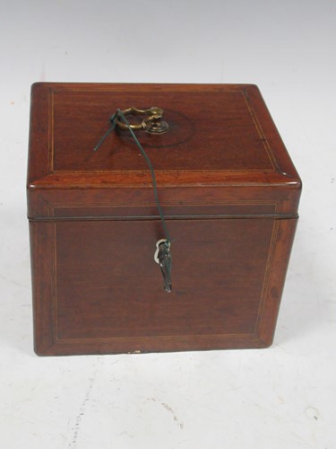 Lot 91 - A George III mahogany tea caddy, 12 x 14 x 12cm