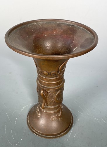 Lot 17 - A Chinese bronze Gu vase, circa 1900