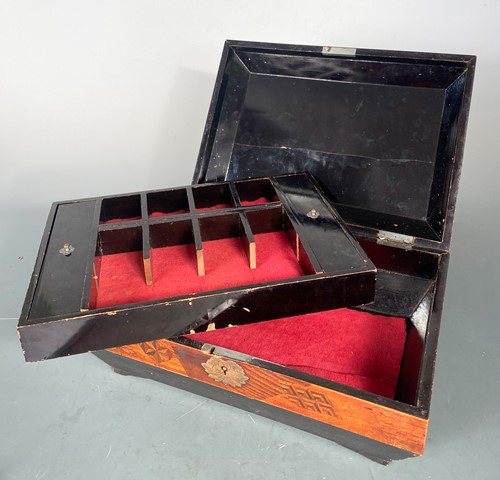 Lot 62 - Japanese parquetry inlaid wooden jewellery box, Late Meiji Period circa 1890