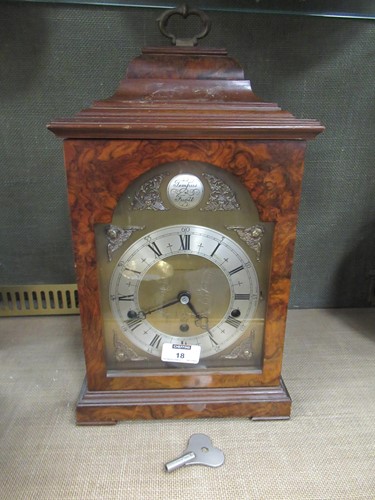 Lot 18 - Elliott of London chiming bracket clock with 7...