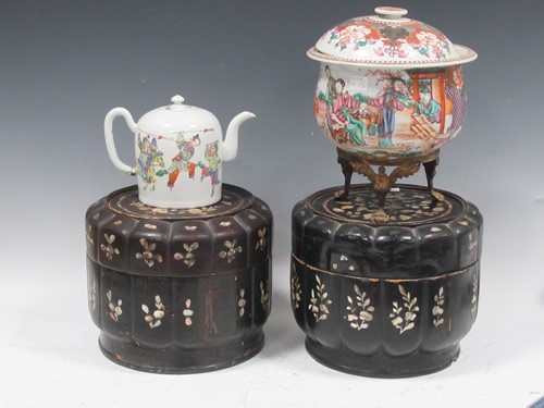 Lot 70 - A Chinese export famille rose porcelain...