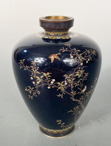 Lot 89 - A Japanese cloisonne enamel vase, late Meiji Period, circa 1900