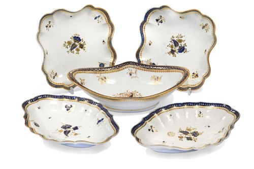 Lot 432 - A part Caughley composed dessert service, circa 1785