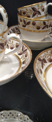 Lot 427 - A New Hall part tea and coffee service, circa 1800