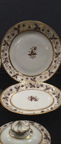 Lot 427 - A New Hall part tea and coffee service, circa 1800