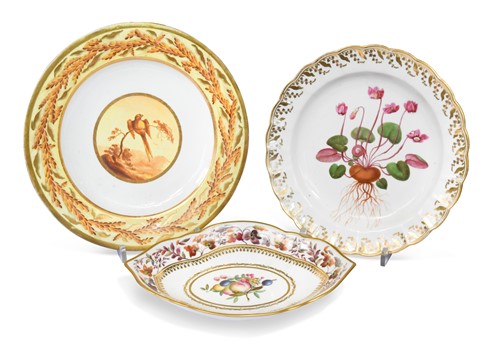 Lot 419 - A group of Derby porcelain, circa 1800