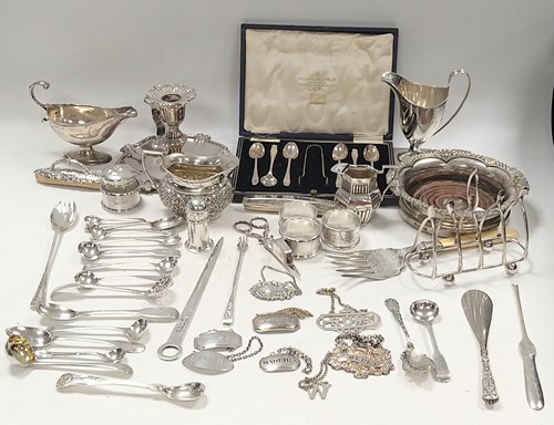 Lot 356 - A collection of silverware including flatware,...