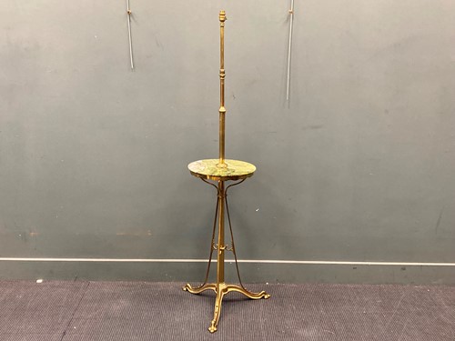 Lot 761 - An Edwardian adjustable brass table lamp, with...