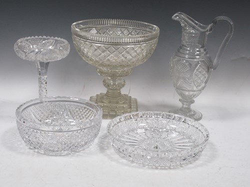 Lot 59 - A collection of glass to include a cut glass...