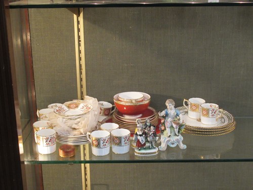 Lot 37 - Royal Crown Derby 'Red Panel' 12 piece coffee...