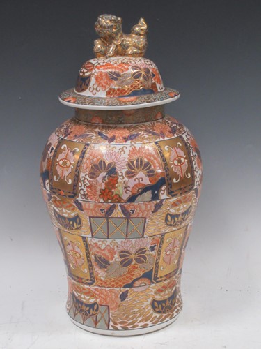 Lot 109 - An Imari balluster vase and cover with Fo dog...