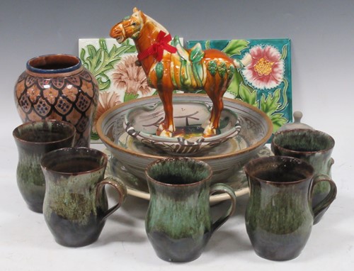 Lot 124 - A collection of various studio ceramics,...