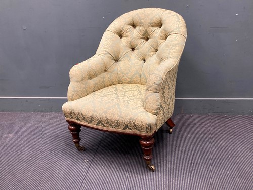 Lot 807 - A Victorian walnut tub chair, 89 x 67 x 77cm